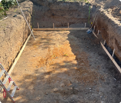 Terrassement en cours pour piscine à Poilly-lez-Gien